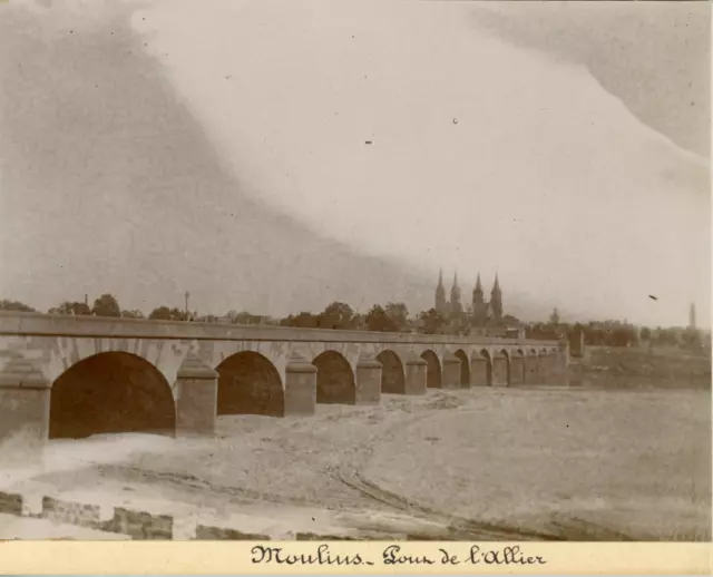 France, Moulins, Pont de l&#039;Allier, ca.1895, Vintage citrate print Vintage c