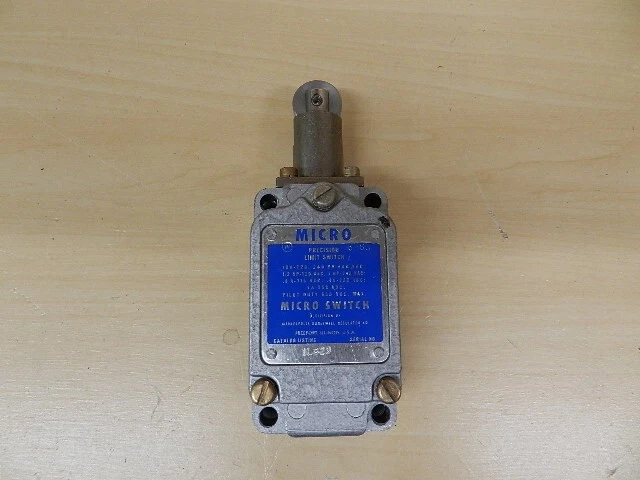 Micro Switch 1LS23 WITH ROLLER PLUNGER HEAD