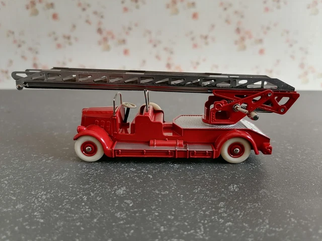 dinky toys delahaye pompiers ref.32d 1/43 - Comprar Coches a Escala 1