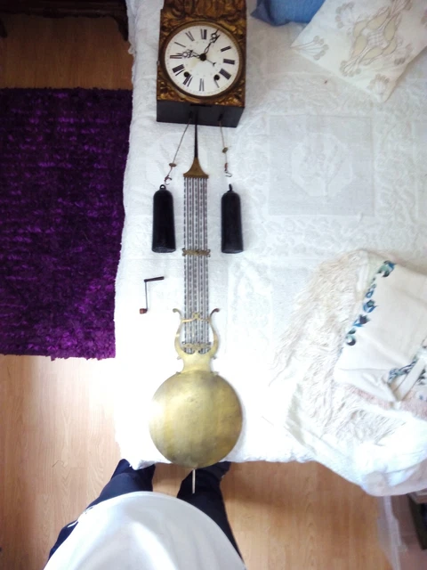 Reloj De Pared Con Pendulo Y Pesas.