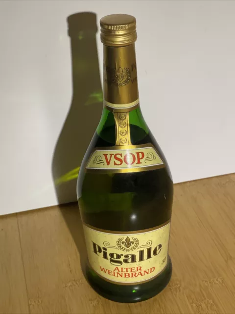 Alte Flasche Alter Weinbrand Pigalle VSOP 38 % 70cl Vintage