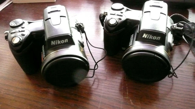 Lot of 2 Nikon COOLPIX 8800 VR 8MP Digital Cameras 1 Battery / 1 card TESTED Lot of 2 Nikon COOLPIX 8800 VR 8MP Digital Cameras 1 Battery / 1 card TESTED