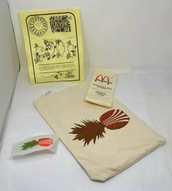 Vintage 1970s CONTINENTAL AIRLINES Hawaii Flights Draw string bag w/ Goodies NOS