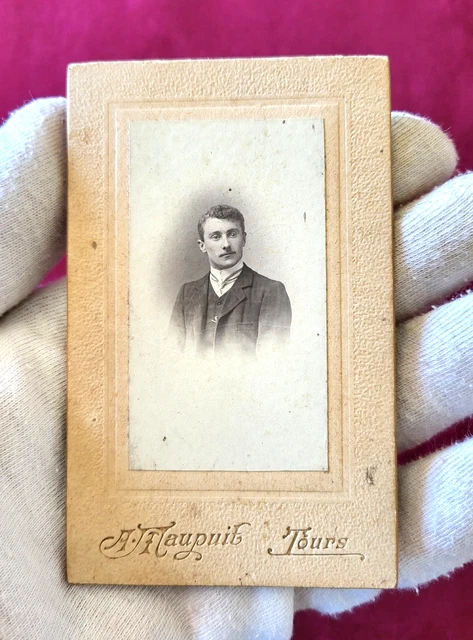 Lot de 7 photographies anciennes : militaires, défilé 14