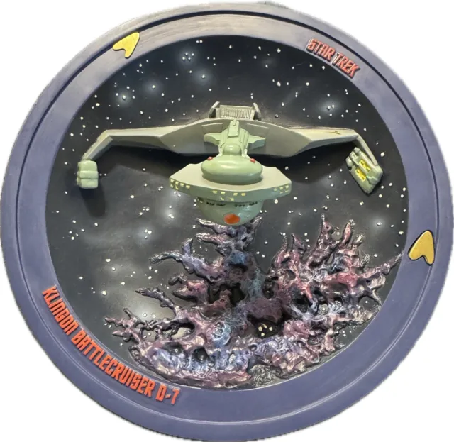 Bradford Exchange - Star Trek 3D Collectors Plate - Klingon Battlecruiser D-7