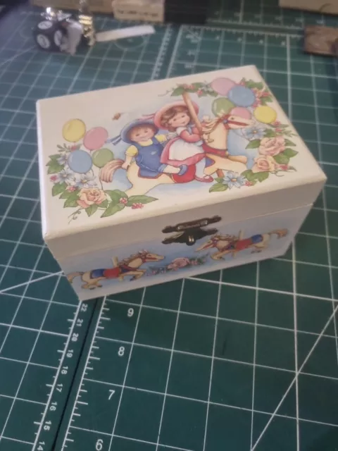 Music Box With Ballerina