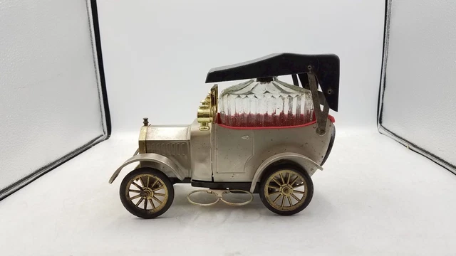Ford 1918 Old Car Decanter And Shot Glass Holder