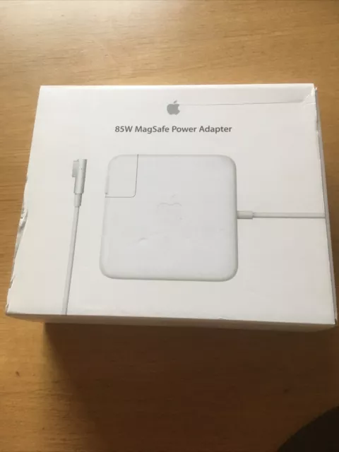 Apple 85W MagSafe 2 Power Adapter A1424 MD506Z/B