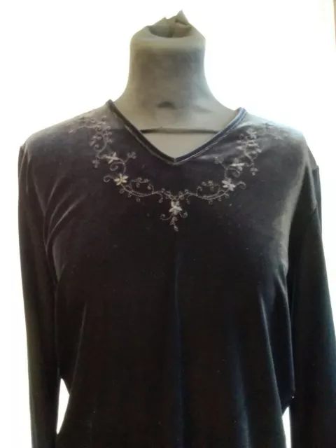 Ladies LAURA ASHLEY Black Velour Embroidered Long Sleeve Top, Size Large.