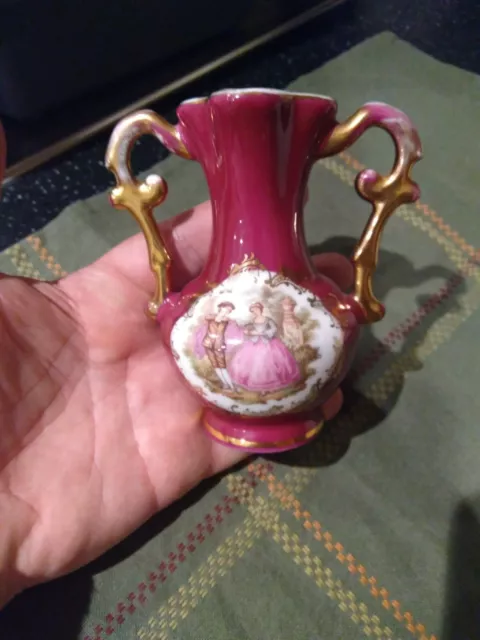 Vintage La Reine French Limoges Porcelain Two Handled Vase Gold & Red