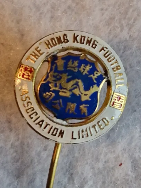 1 old HONKONG Football Federation Association pin badge needle