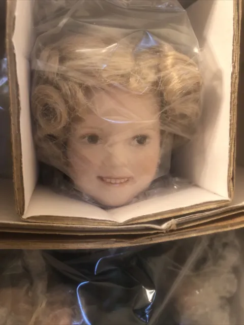 Shirley Temple 10” Porcelain Doll The Littlest Rebel Movie Classics Danbury Mint