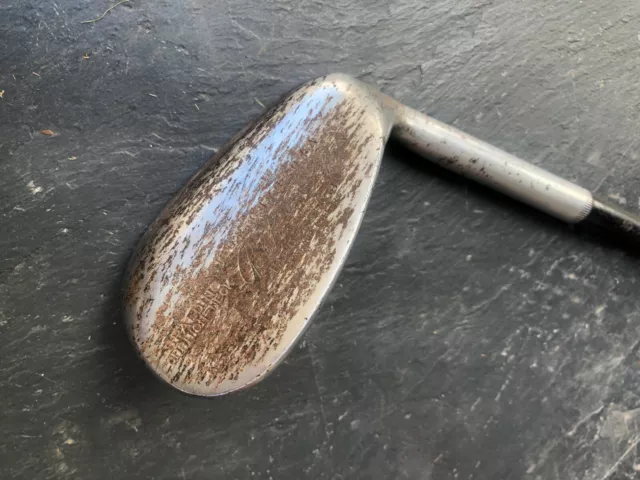 Spalding Cushion Neck Vintage Wooden Golf 9 Iron Rare Collectable