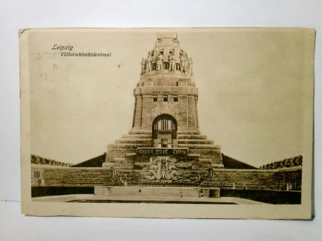 Leipzig. Völkerschlachtdenkmal. Alte Ansichtskarte / Postkarte s/w, gel., 1930.