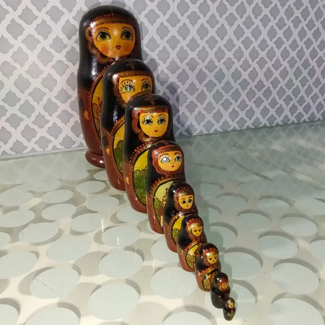 Russian Nesting Matryoshka Vintage Hand Painted 9 Wood Doll Set