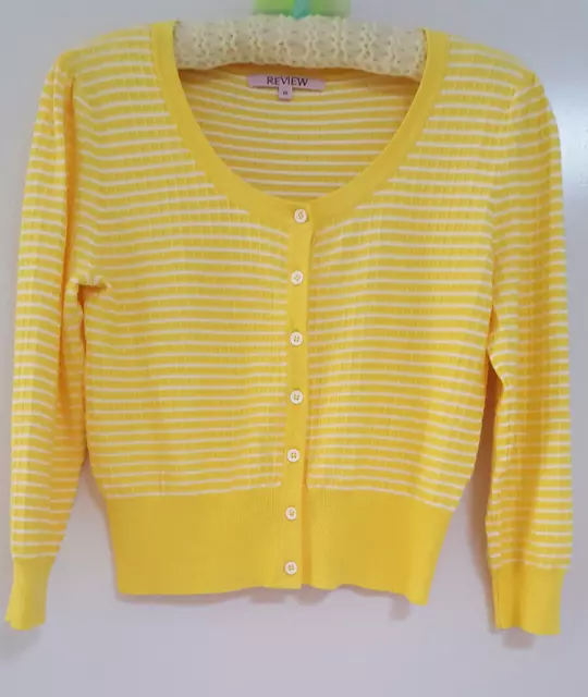 REVIEW Size 10 Yellow White Waffle Knit Cardigan