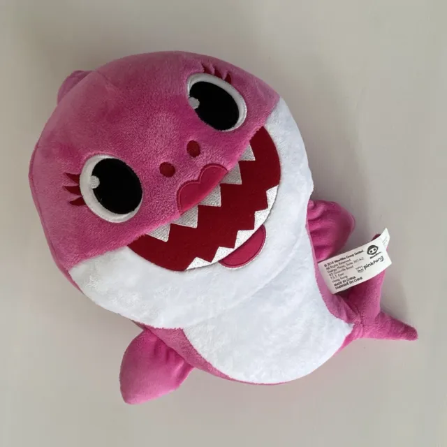 PINKFONG WOWWEE BABY Shark Singing Plush Stuffed Toy Pink Mommy Shark ...