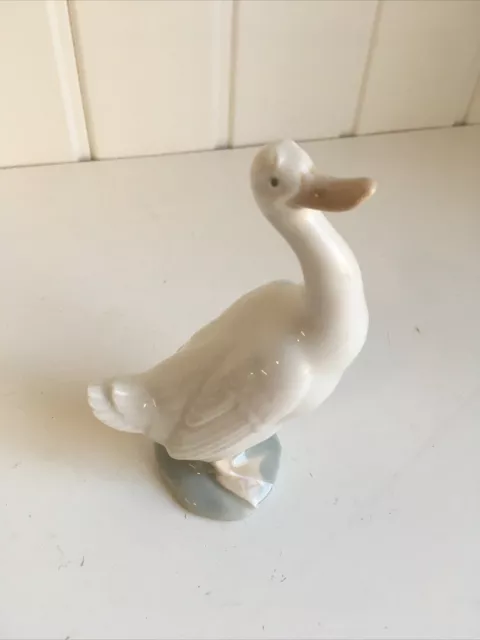 NAO by Lladro figurine (handmade in Spain) - Duck BR