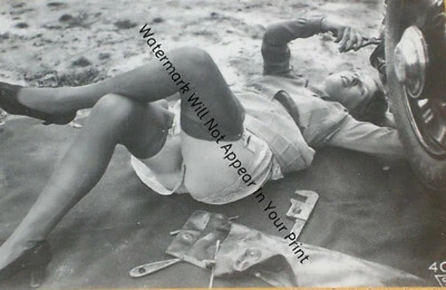 STRANGE ODD SPOOKY FREAKY CREEPY WEIRD Big Boob Girl Sexy Old Car VINTAGE PIC