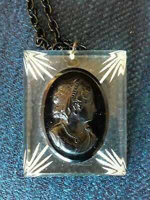 Vtg Large Reverse Carved Clear Lucite & Black Cameo Pendant Necklace On Chain