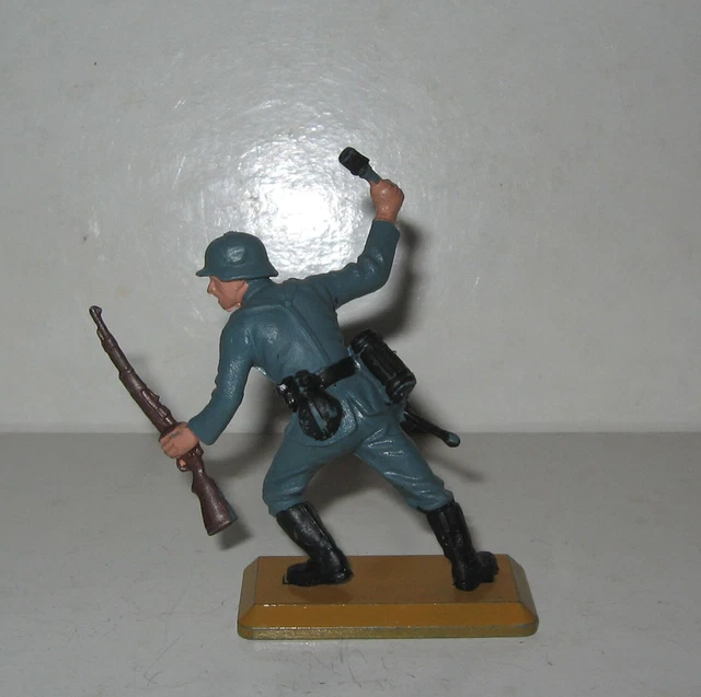 Figurine Britains Deetail WW2 - Soldat Allemand Tireur à Genoux - 2ème Série - Occasion