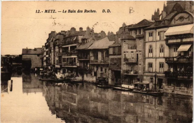 CPA AK METZ - Le Bain des Roches (650967)
