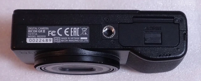 "Top Mint" Ricoh GR III 24.2 MP Digital Camera Black 100 Shots 4