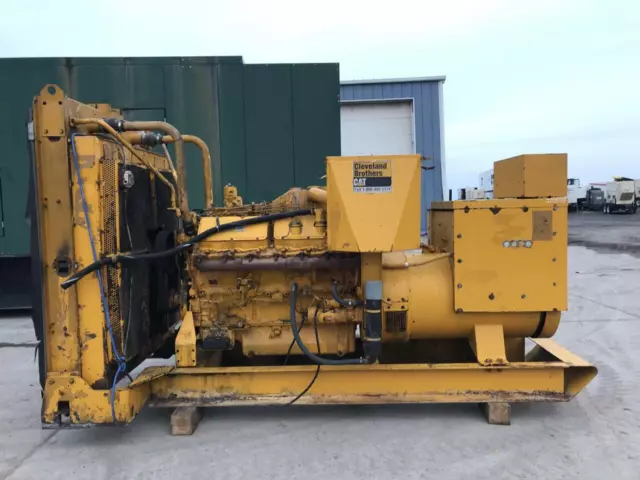 _500 kW CAT Generator Set 737 Hours Used Running Takeout NOT Loadtested inc...