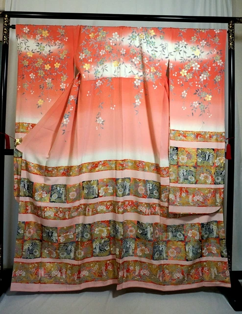 Japanese kimono SILK"FURISODE" long sleeves, Gold leaf, SAKURA, Pink,L5'3"..3265