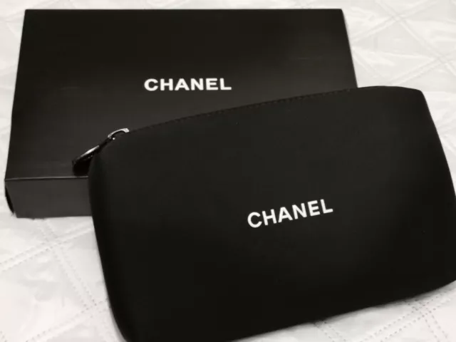 CHANEL BEAUTE MAKE Up Bag Cosmetic Case New £42.99 - PicClick UK