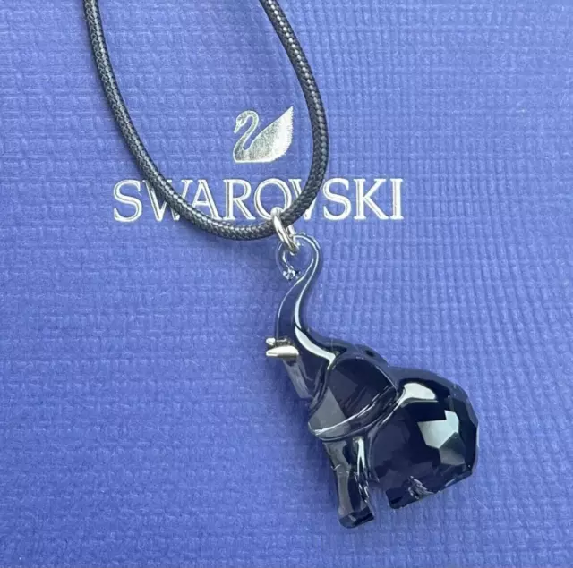 Swarovski Crystal 2022 SCS Renewal Gift Elephant Figurine Pendant Charm Necklace Swarovski Crystal 2022 SCS Renewal Gift Elephant Figurine Pendant Charm Necklace