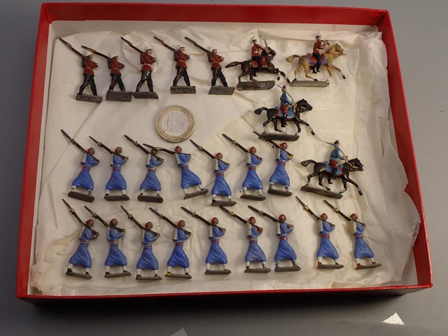 PLOMB CBG-MIGNOT DRAGON EN CAPOTE A CHEVAL BB5