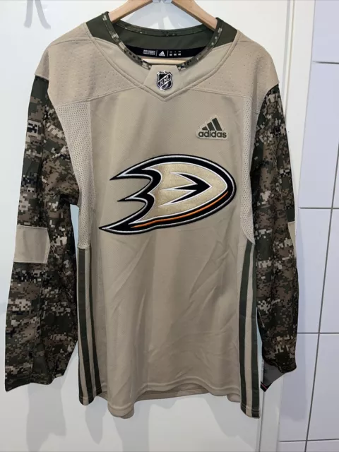 NWT Mens Colorado Avalanche Authentic Adidas CAMOUFLAGE Military Practice  Jersey