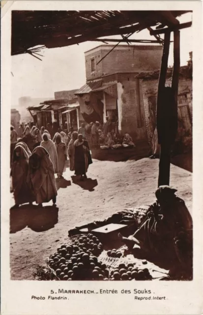 CPA AK MAROC MARRAKECH Entrée des Souks Flandrin (37914)