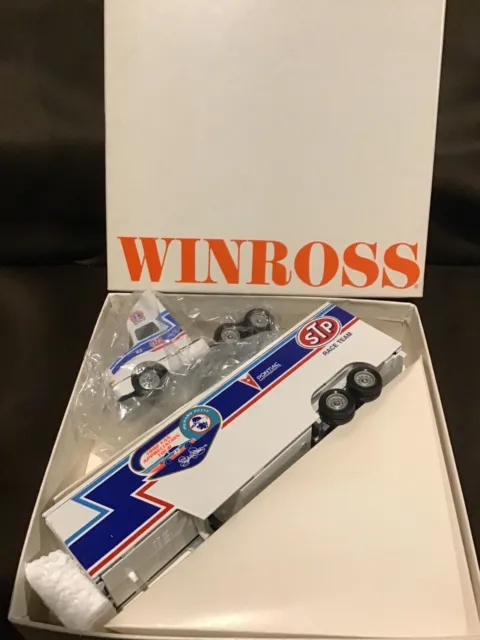 Winross Die Cast Truck Richard Petty STP Race Team 1992 Fan Appreciation Tour 11