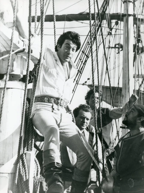 Gerard Barray "Surcouf, Le Tigre Des Sept Mers" Photo De Presse Cinema Cm