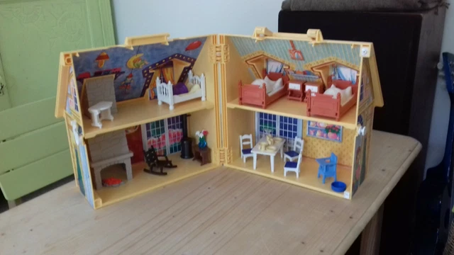 PLAYMOBIL - MAISON transportable avec mobilier et personnages , REF. 5167 - TBE EUR 18,00