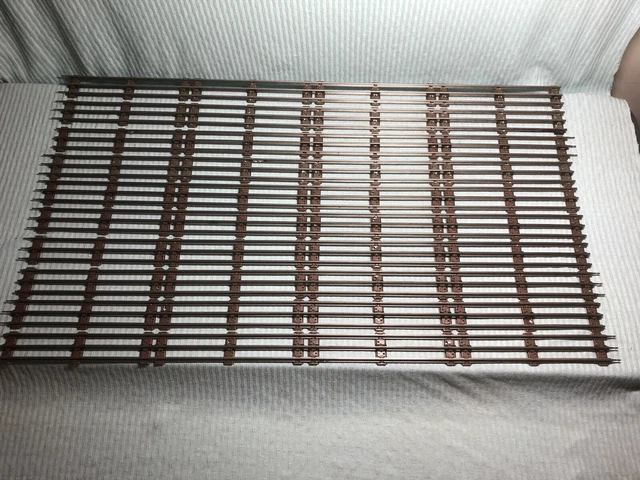 (10) Lionel 36" inch Straight 3 Rail O27 Gauge Brown Ties No Tarnish Or Rust EC
