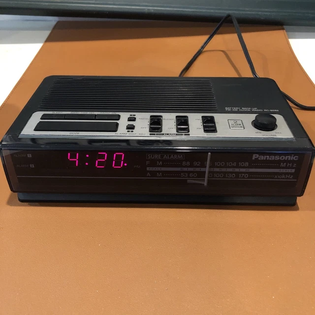 VINTAGE PANASONIC CLOCK Radio Alarm Model RC6082 Tested and Works 29.