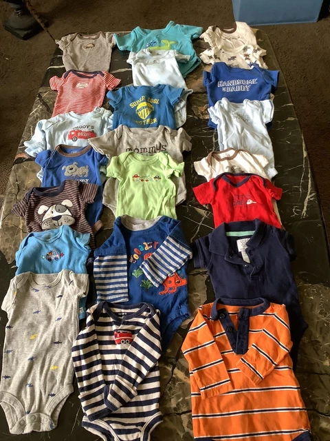 LOT OF 21 Infant boys Newborn Nike ,koala baby ,gerber One pieces ,jumpers lot