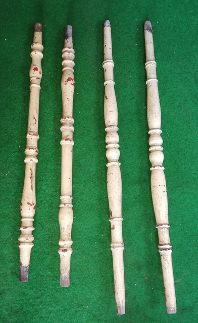 Alte Treppengeländerstäbe 82 cm und 71 cm lackiert. Stck. 2,50 €