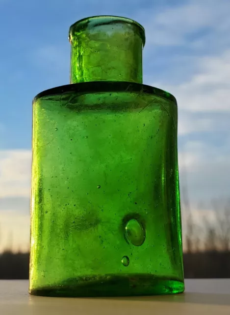 Old Antique Inkwell of the 1800's. Ink Well Glass. 2,79 in.