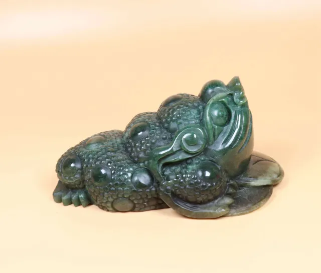 Certified Natural Green（Grade A）Dushan Jade Toad statue 272420 {中国产翡翠独山玉} 招财金蟾