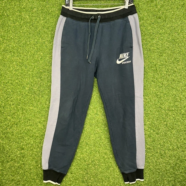 Nike club sales spellout joggers