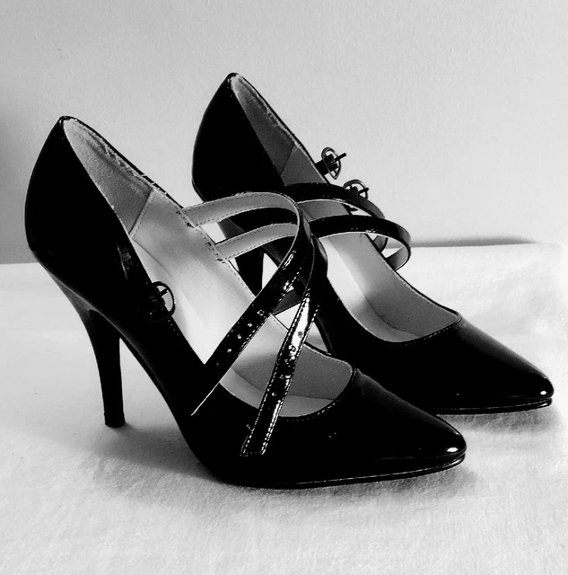 LADIES SHOES NWOT Size 5 Black Patent Stilettos High Heels Two Straps £