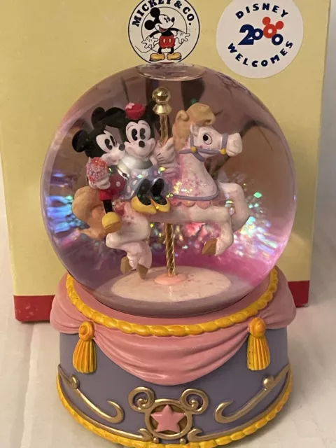 MICKEY & CO. DISNEY 2000 WELCOMES  Water-globe by Westland Giftware