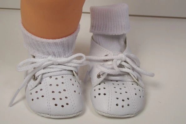 White Toddler Style Doll Shoes For 18" Chatty Baby (Debs*) White Toddler Style Doll Shoes For 18" Chatty Baby (Debs*)