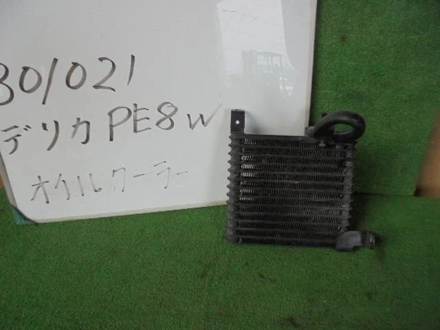 MITSUBISHI Delica Space Gear 1996 Raffreddatore olio MR112425 [Usato] [PA13617301]