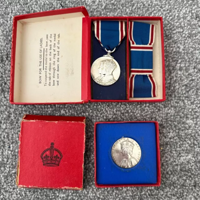 1937 Official King George Vi Ladies Coronation Medal Boxed + Medallion Boxed