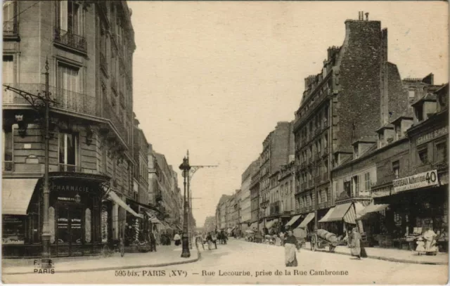 CPA PARIS 15e Rue Lecourbe, prise de la Rue Cambronne (65818)